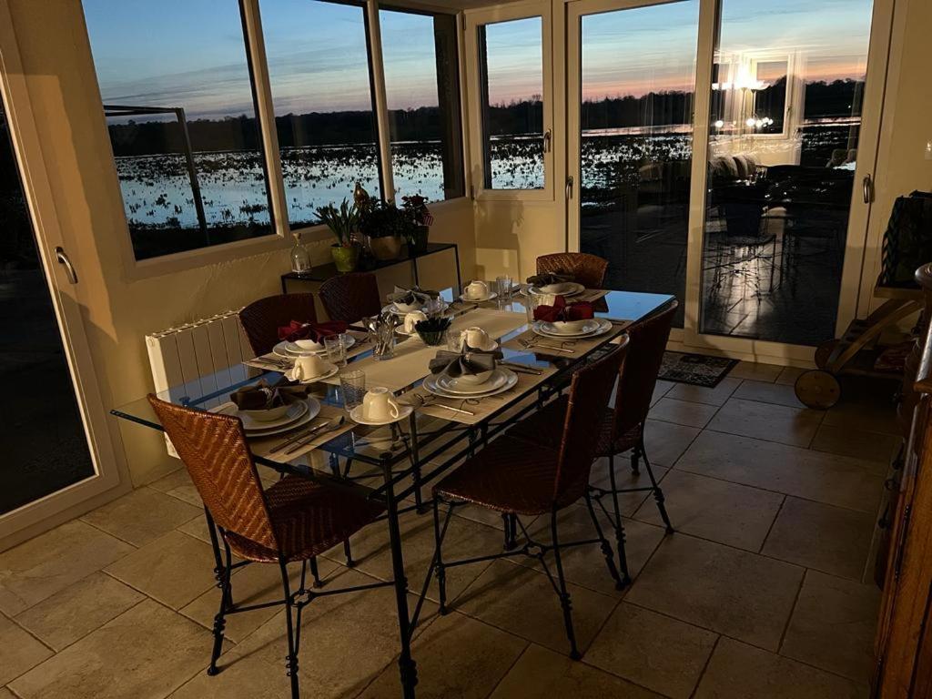 La Fiere Bridge Guest House Amfreville  Esterno foto