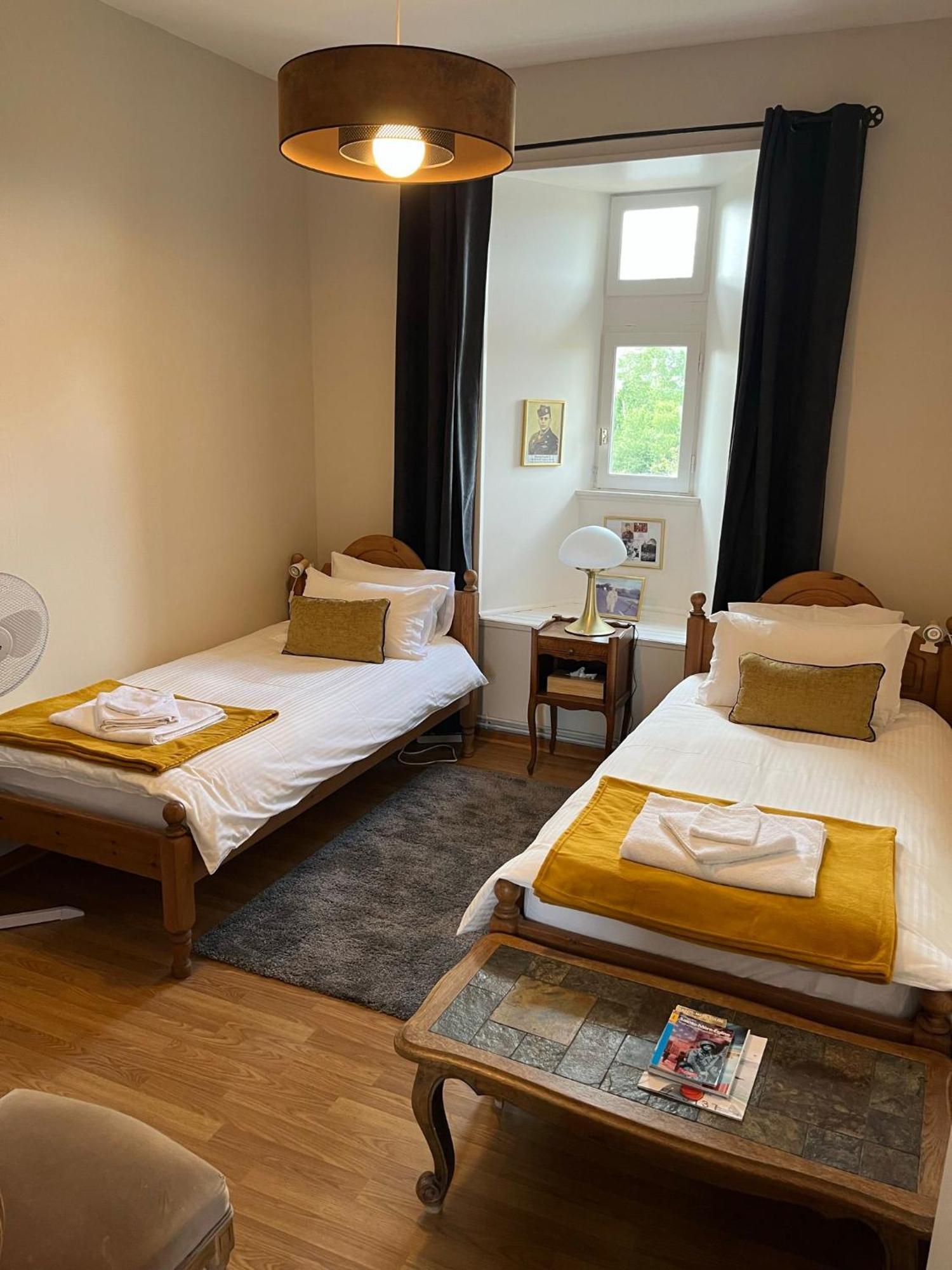 La Fiere Bridge Guest House Amfreville  Esterno foto
